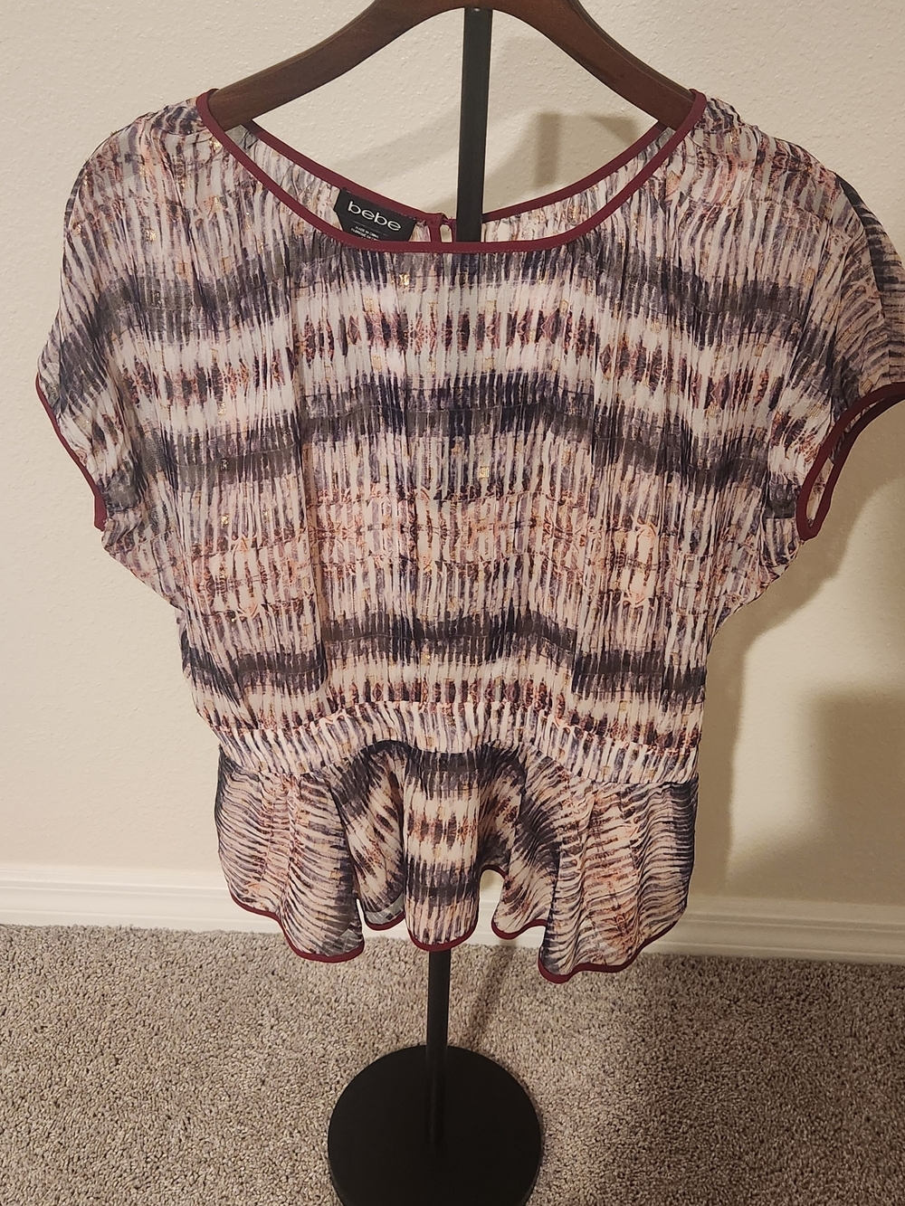bebe Short Sleeve Peplum Top